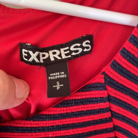 Express dress - Picture 3 of 6
